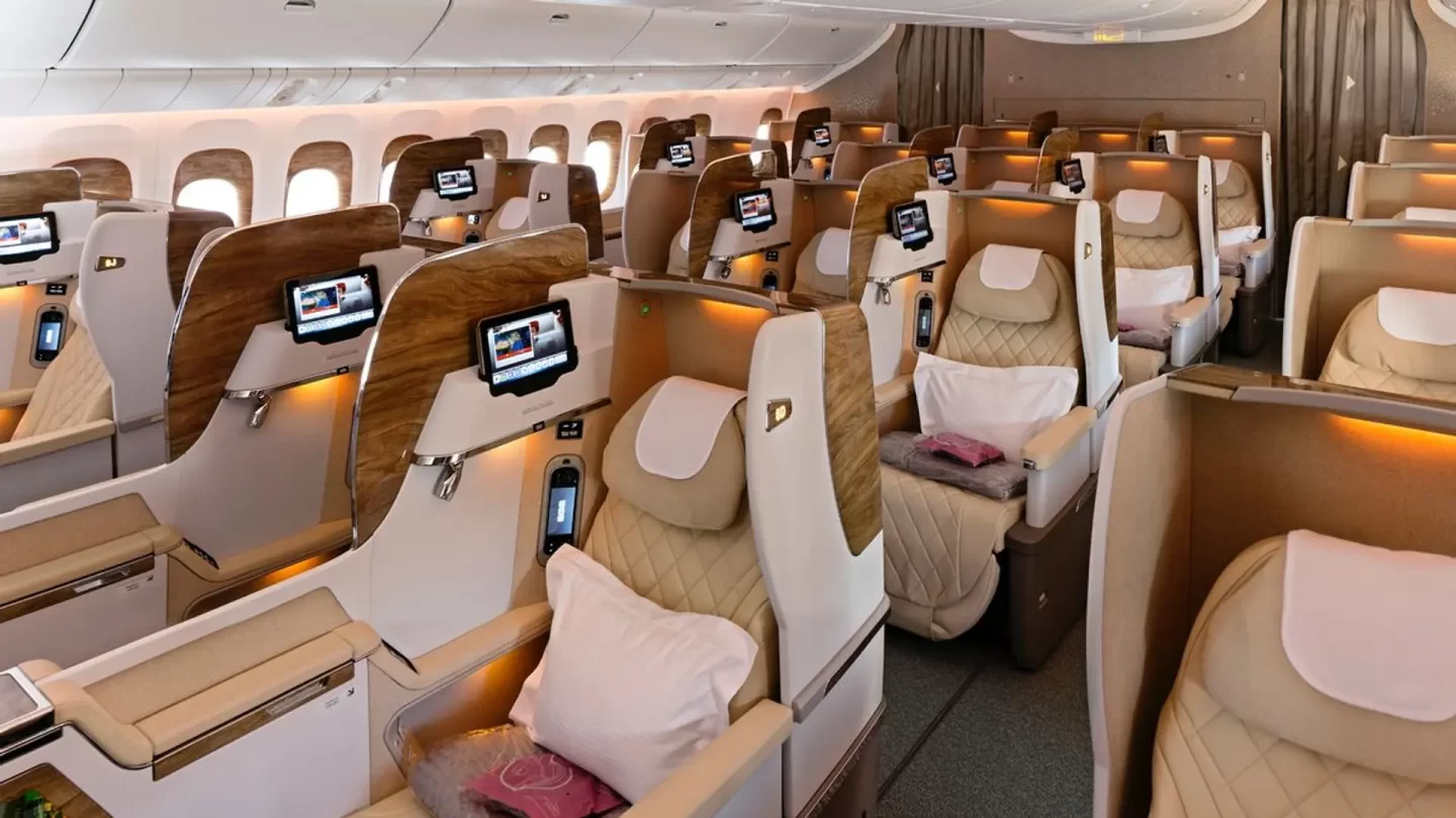 Boeing 777/Airbus A380 and A350 will “share” the same Business Class seat and 1-2-1 configuration
